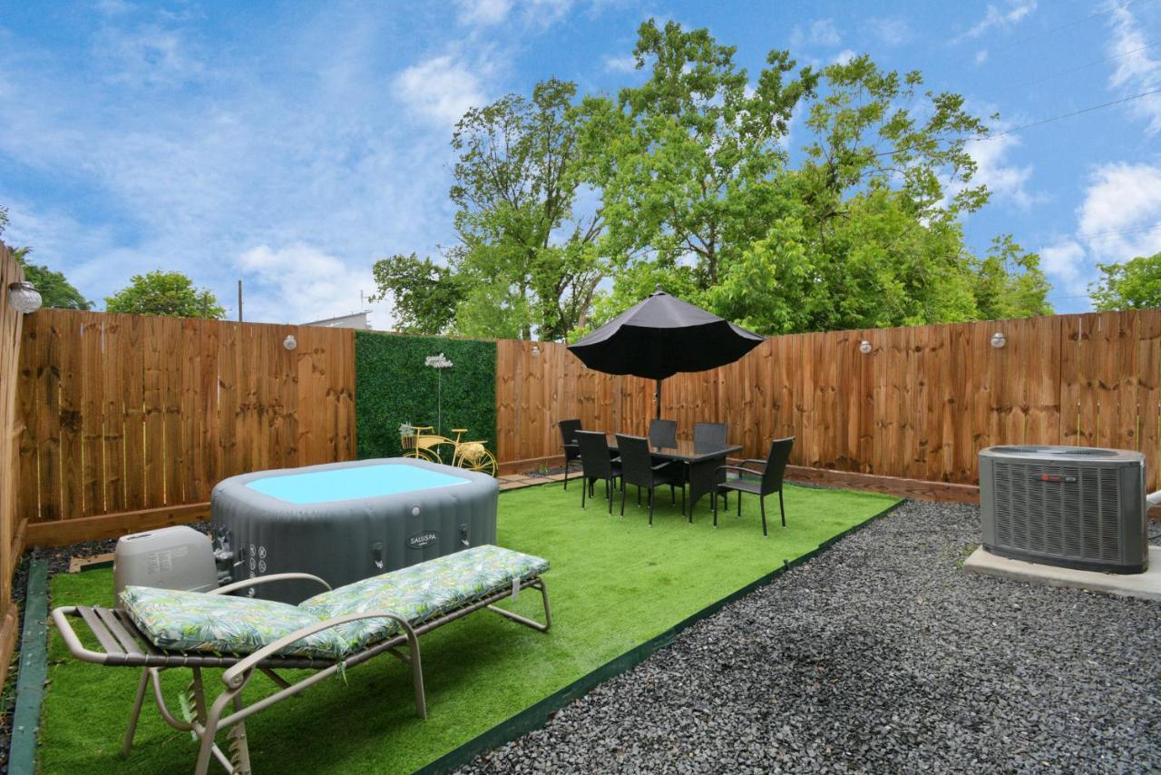 Blissful Getaway Home With Hot Tub & Backyard Near Downtown Houston Exteriér fotografie